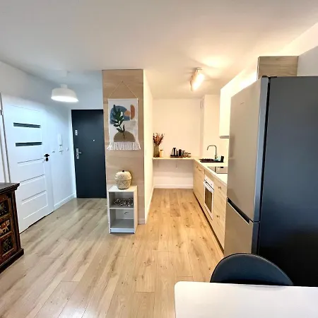 ホテル Rent A - Nowoczesny I Przytulny Apartament - Zdrovo 2023